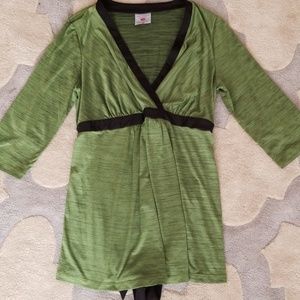 Maternity top by Two Hearts Maternity, size S